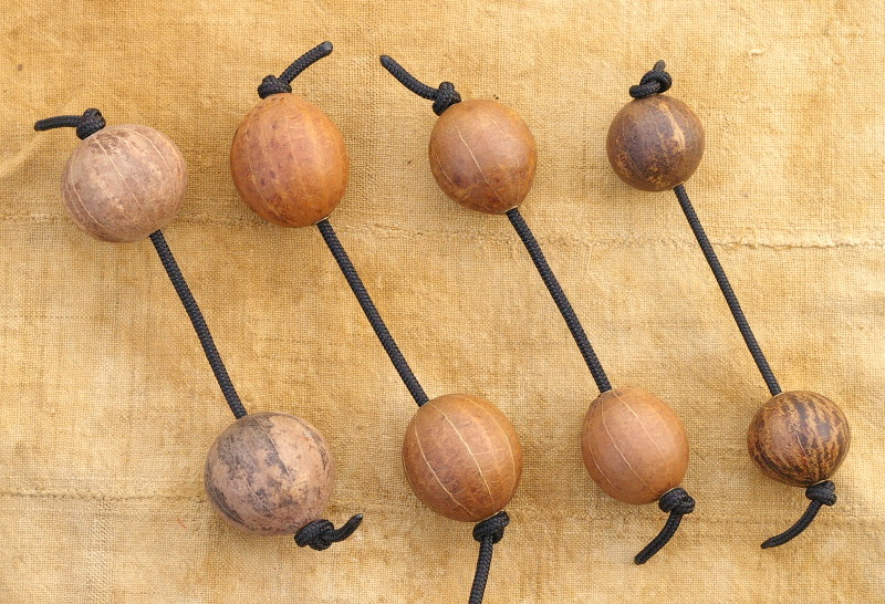 Asalato - 2 œufs De Sable (boule De Sable) Instrument De Percussion Africain - Diamètre 4.5 Cm, Sangle Réglable