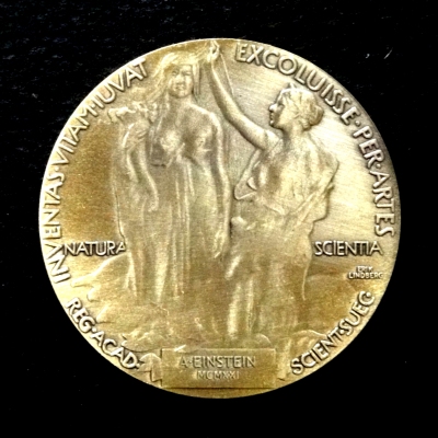 ノーベル賞のメダル（２）